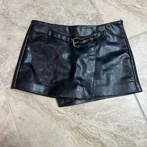 Zara Black Vegan Leather Skort with Belt | XS